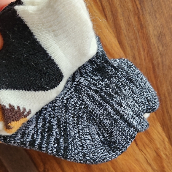 Cute Hedgehog No Show Socks Born Size 4-10 Wool Blend 4 Pair NWT - Picture 4 of 7